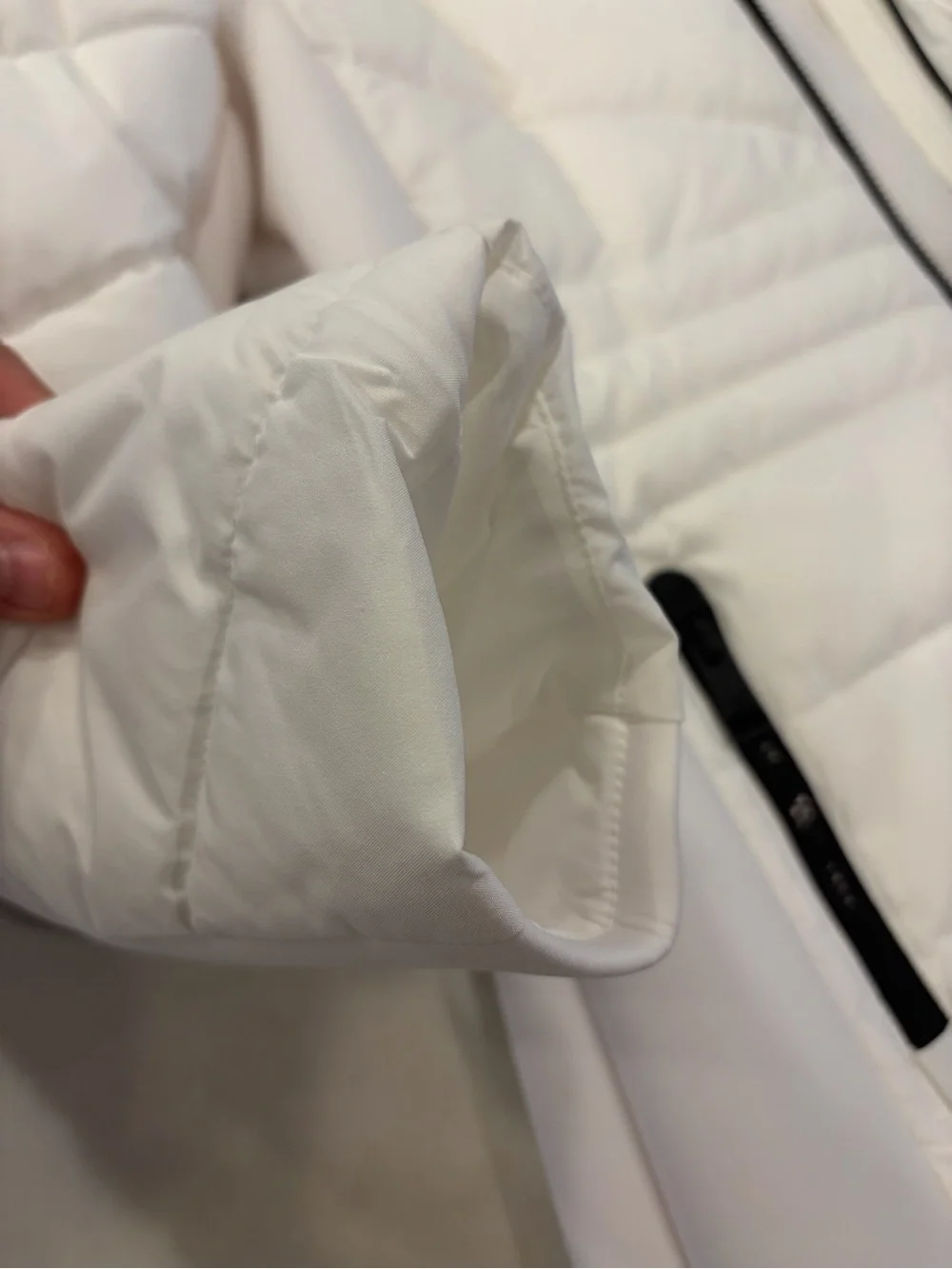 Michael Kors White Quilted Ski Jacket with Black Faux Fur Hood Trim